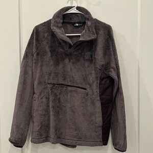 Women’s North Face Pullover
